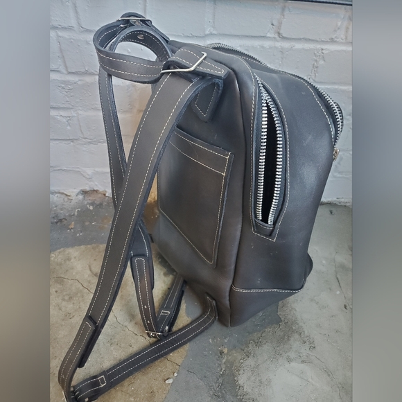 Genuine leather designer Ann Everett custom made backpack - Picture 2 of 7